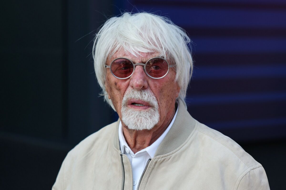 Bernie Ecclestone, reținut în Portugalia! Ce au găsit polițiștii în avionul privat al fostului șef al Formulei 1