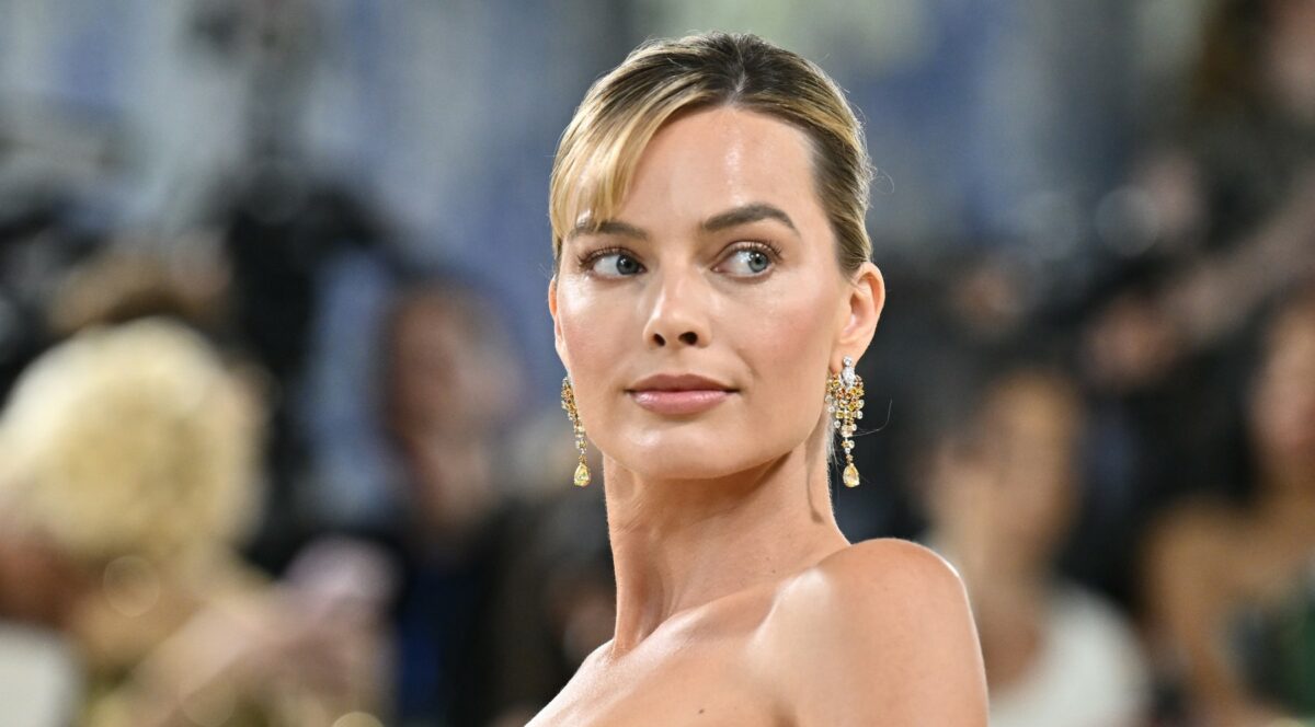 Margot Robbie și-a schimbat numele după aproape 10 ani de căsnicie. Cum apare acum actrița în documentele oficiale