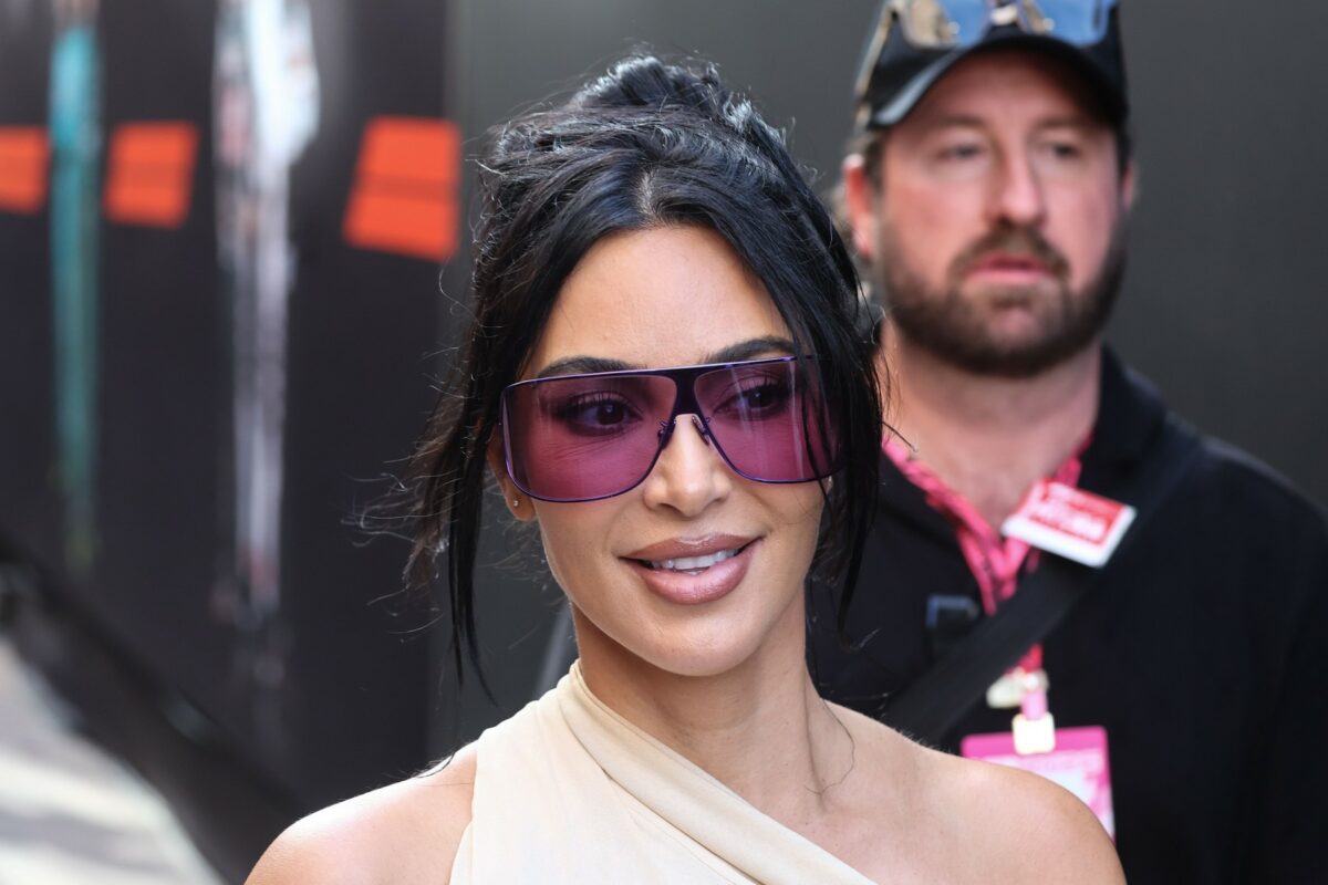 Kim Kardashian, despăgubită cu un singur euro după jaful în care i-au fost furate bijuterii de milioane. Care este motivul