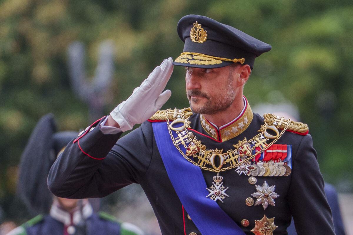 Regele Haakon al VIII-lea al Norvegiei a depus jurământul, dar nu va fi încoronat. Tradiția la care țara a renunțat în urmă cu peste un secol