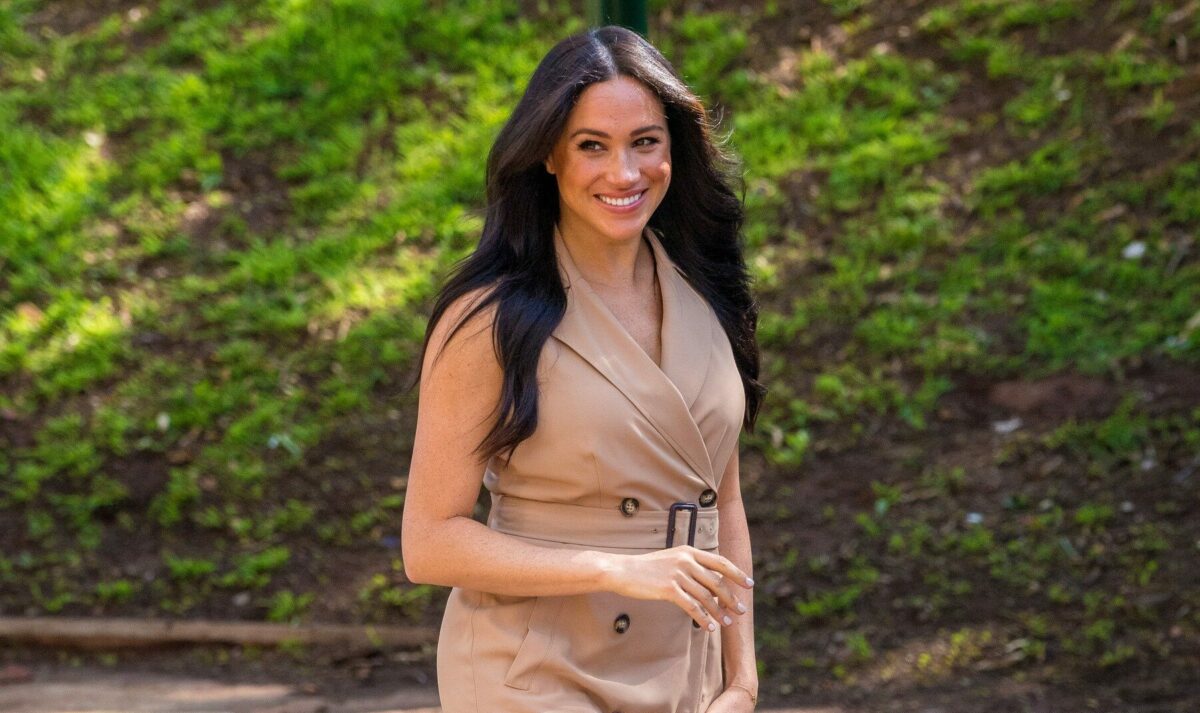 Meghan Markle, ironizată după ce o prietenă a susținut că britanicii au primit-o cu brațele deschise. „Câteva saluturi politicoase nu reprezintă o țară”