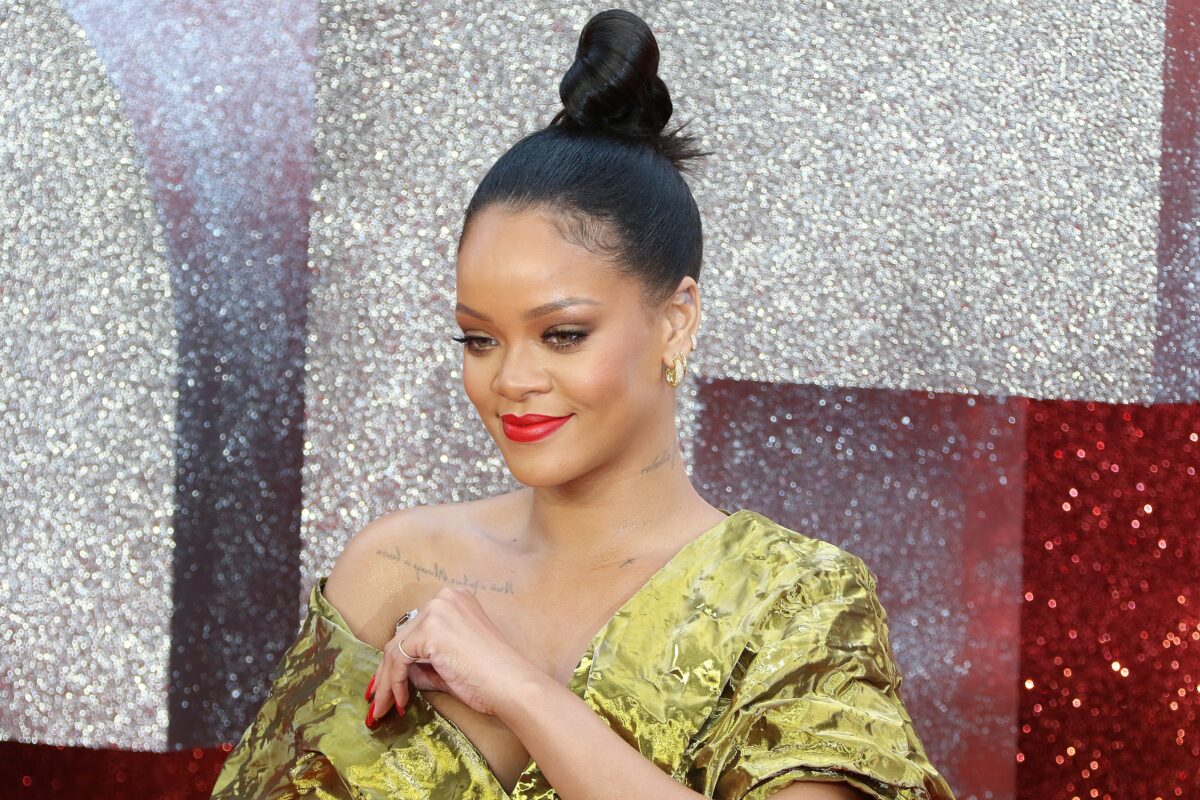 Rihanna și fiica ei, apariție inedită în ținute asortate. Cum a sărbătorit micuța Rocki prima sa aniversare