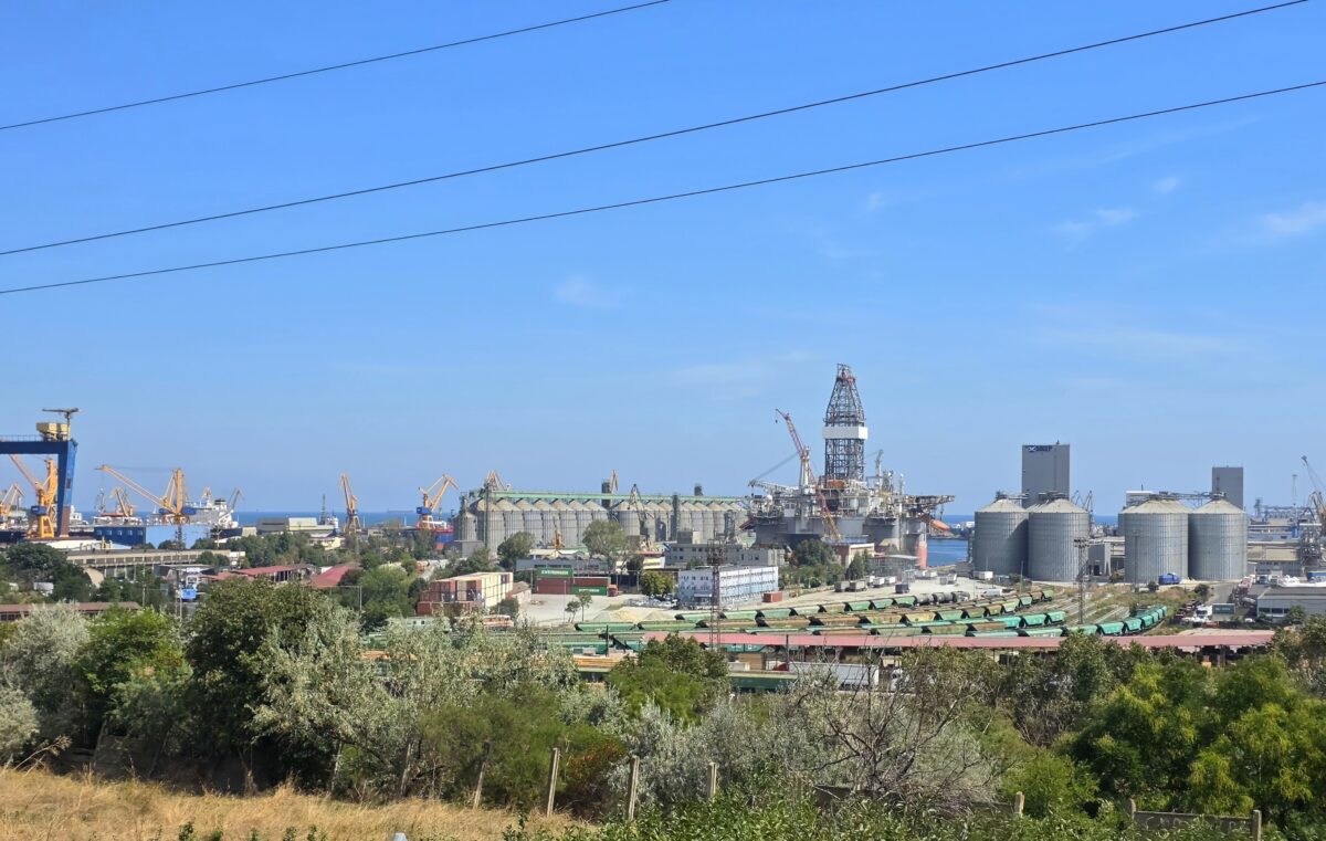 Greva angajaților Oil Terminal ar putea afecta România! Ce se întâmplă dacă protestul continuă