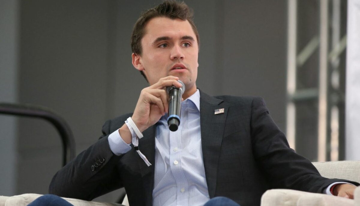 Tyler Robinson riscă pedeapsa cu moartea, după ce a fost acuzat de uciderea lui Charlie Kirk. Bărbatul a pledat nevinovat