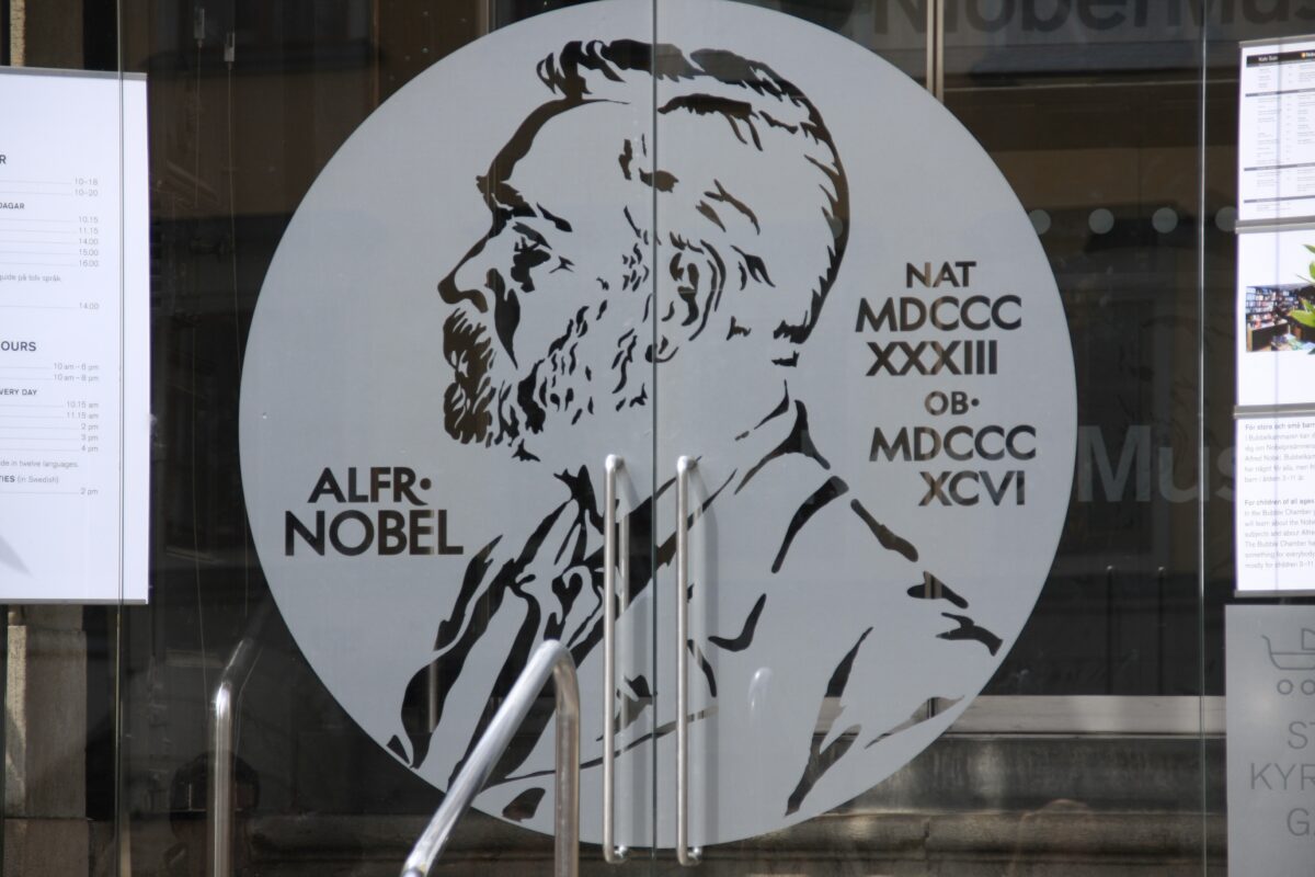Cât valorează un Premiu Nobel. De unde provin banii