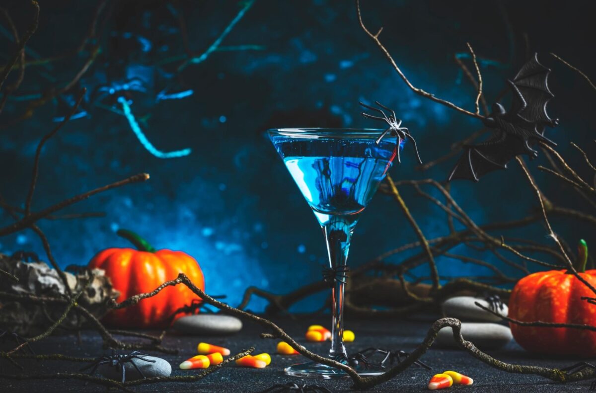 Imagine Stire (P) Cum construiești o petrecere de Halloween în jurul atmosferei, nu doar al decorului | 2review.ro
