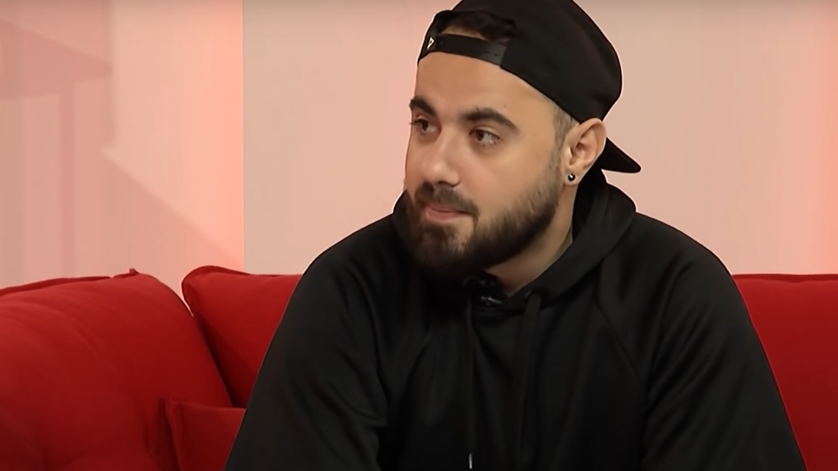 Imagine Stire Emi de la Noaptea Târziu, marcat de problemele mamei sale: „A fost cel mai mare șoc al vieții mele” | 2review.ro