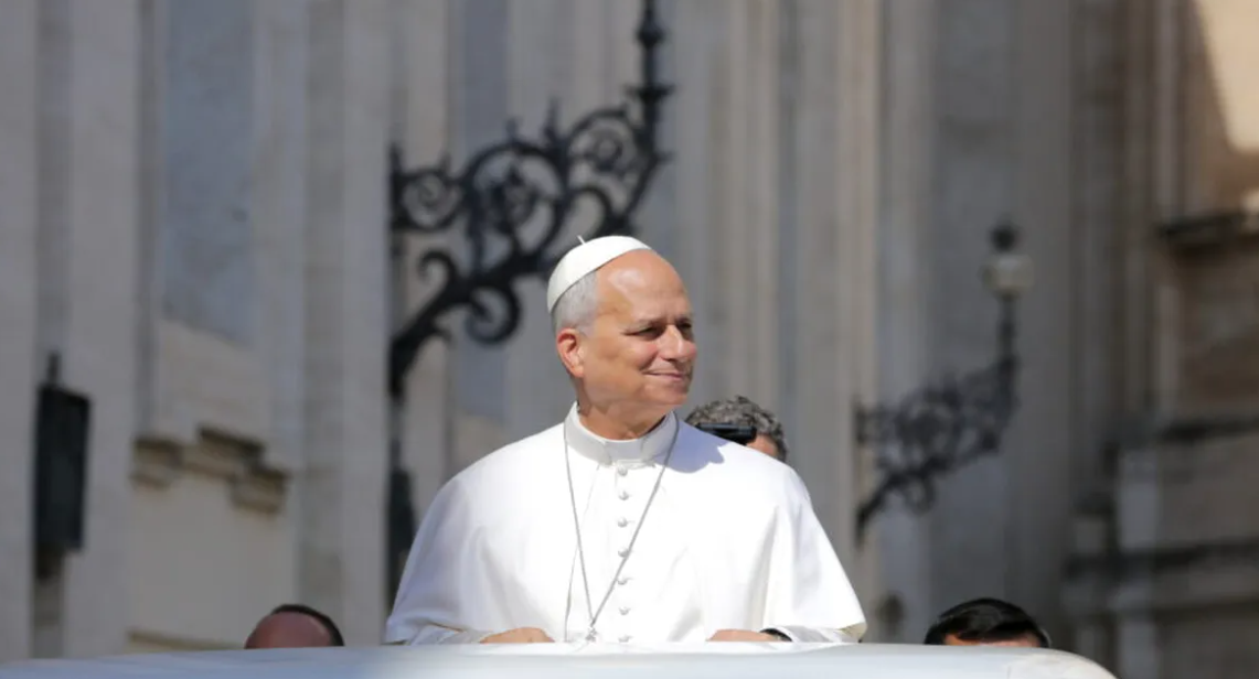 Papa Leon, prima apariție publică după operația la plămâni: „Îmi voi relua treptat activitățile”