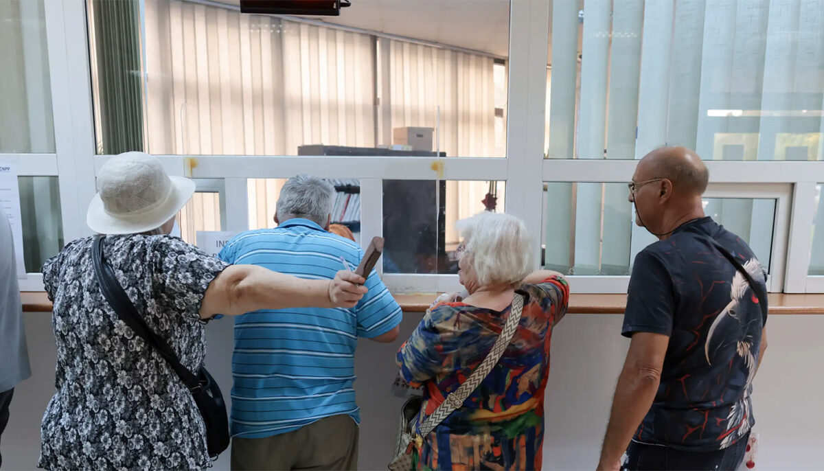Acești pensionari român fără pensie începând cu octombrie 2026. Cine se încadrează