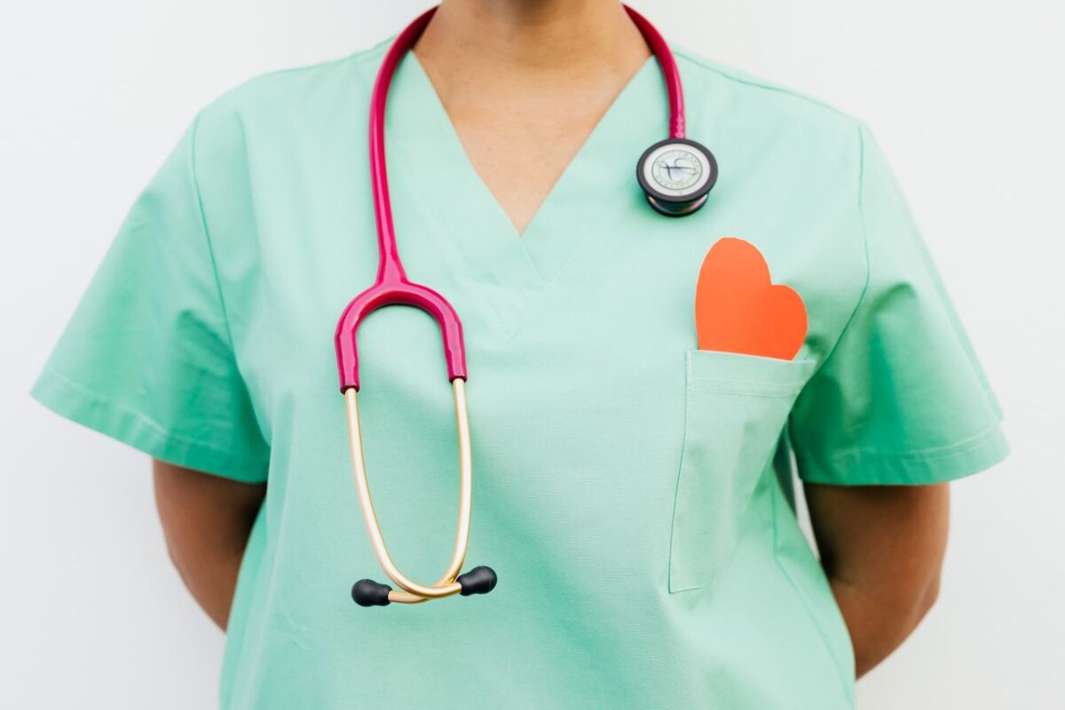 Imagine Stire Alertă medicală în Brașov! Boala care a umplut camerele de gardă ale spitalelor | 2review.ro